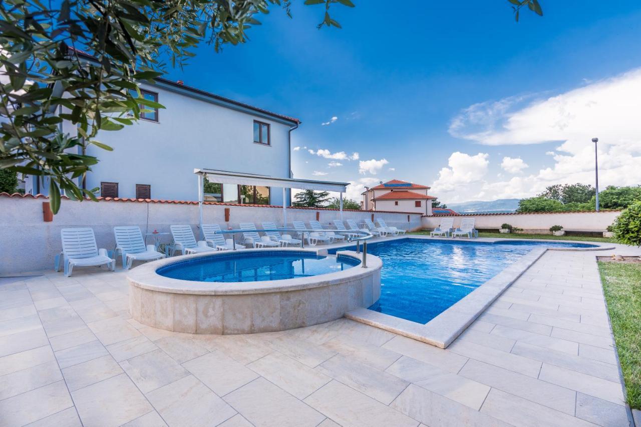 Pansion Dujmovic 2 Porat (Krk) Exterior foto