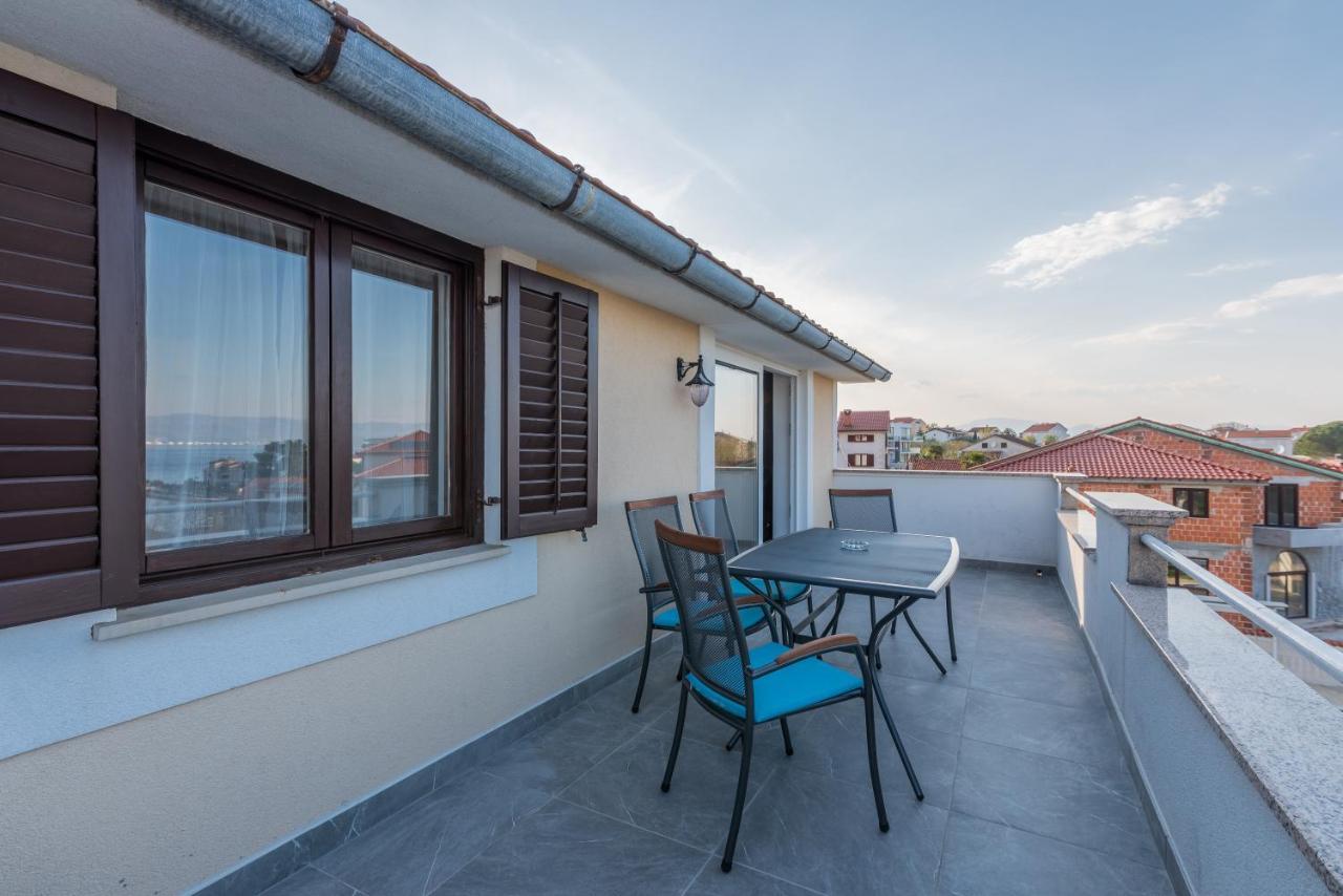 Pansion Dujmovic 2 Porat (Krk) Exterior foto