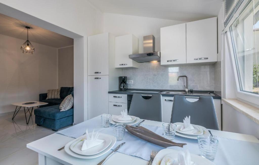 Pansion Dujmovic 2 Porat (Krk) Exterior foto